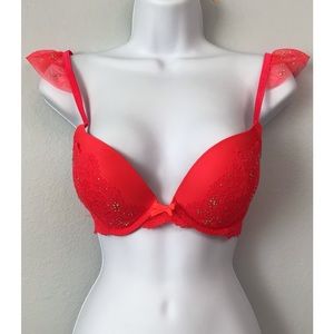 Victoria's Secret Dream Angels Push Up Pigeonnant Bra